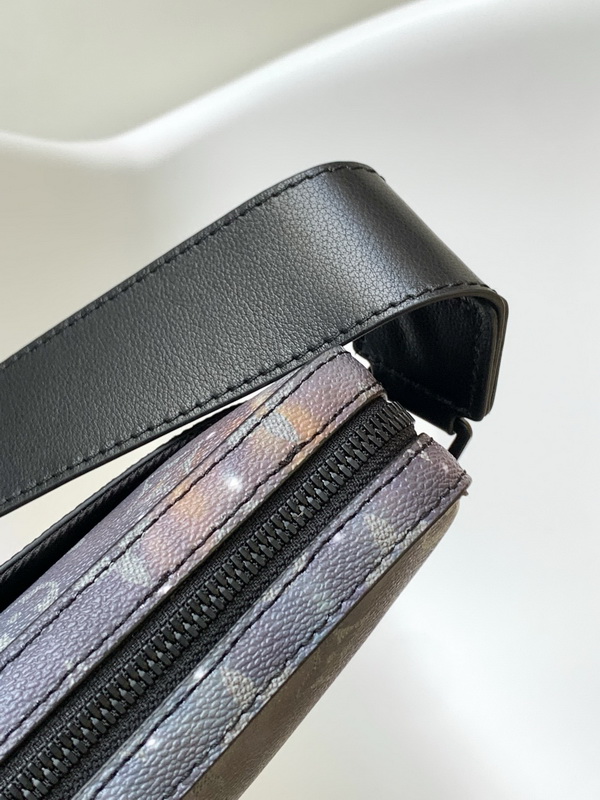 LV Handbags AAA(Men)-291