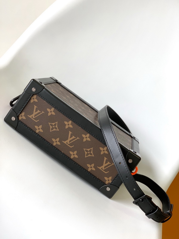LV Handbags AAA(Men)-311