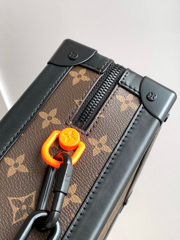 LV Handbags AAA(Men)-311