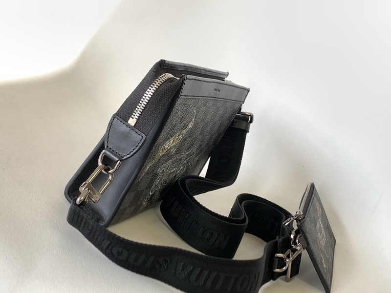 LV Handbags AAA(Men)-315