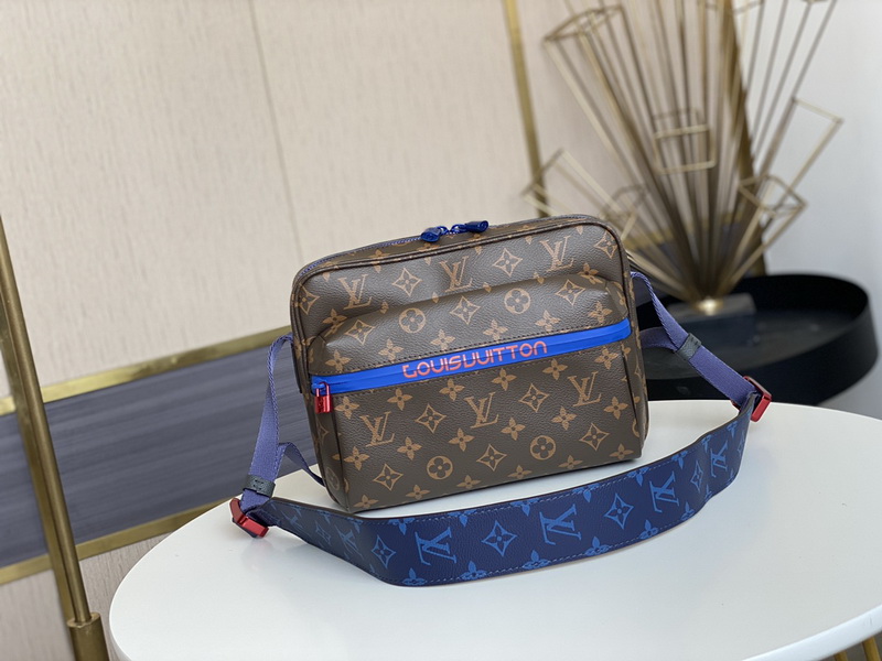 LV Handbags AAA(Men)-317