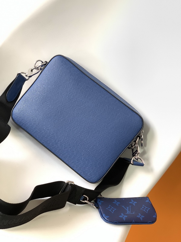 LV Handbags AAA(Men)-323