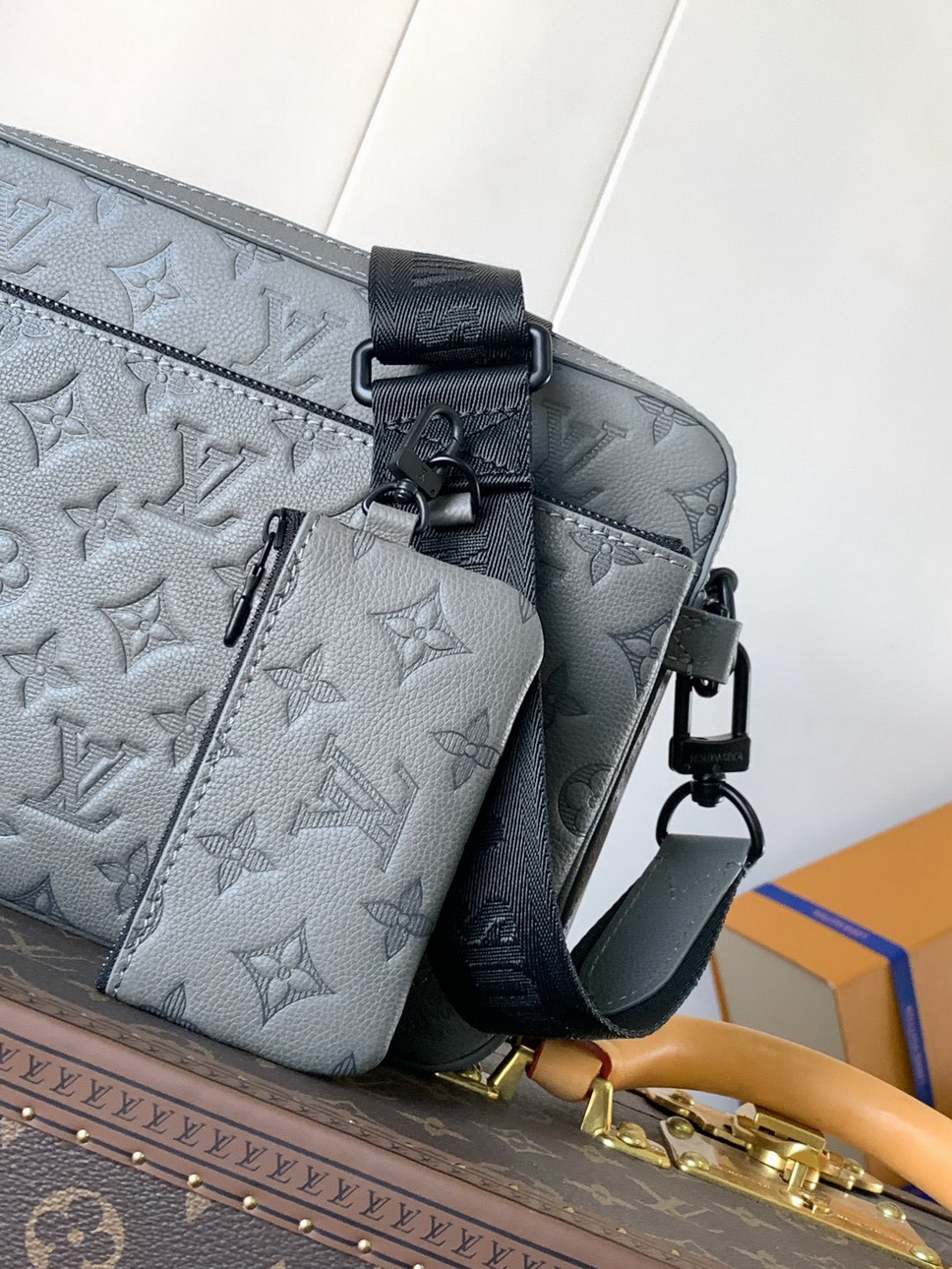 LV Bag-NFC(AAA)-017