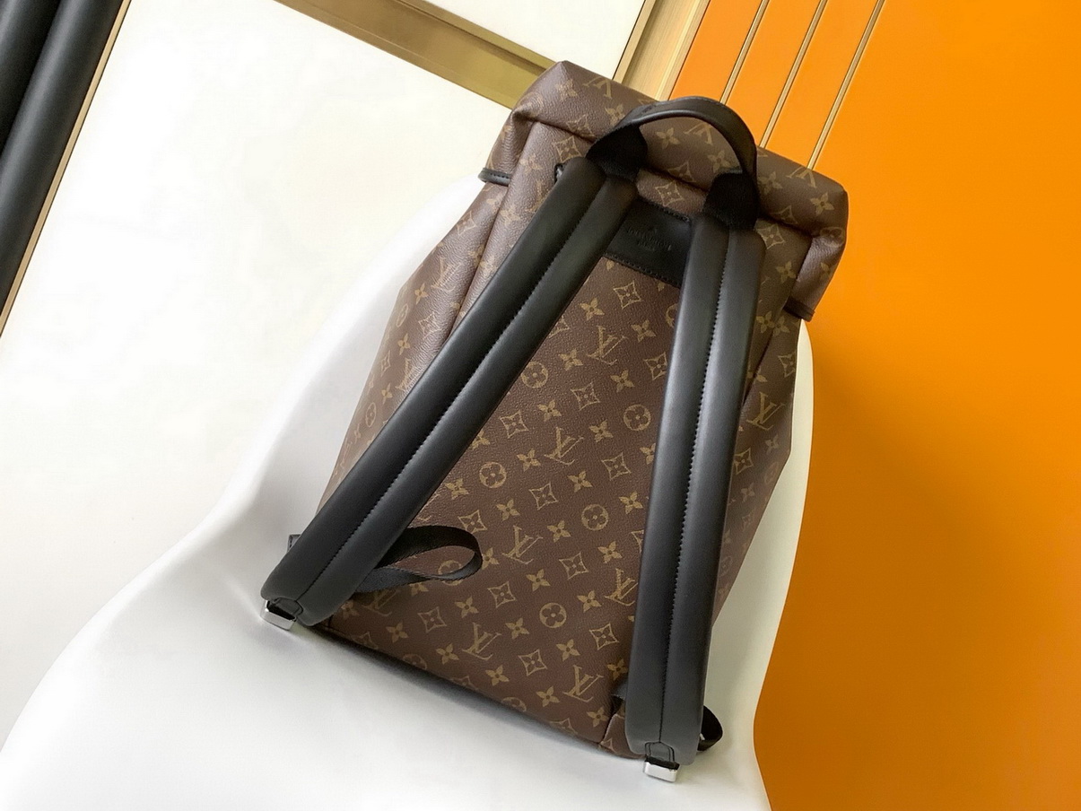 LV Backpack(AAA)-157