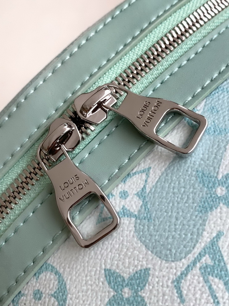 LV Backpack(AAA)-185