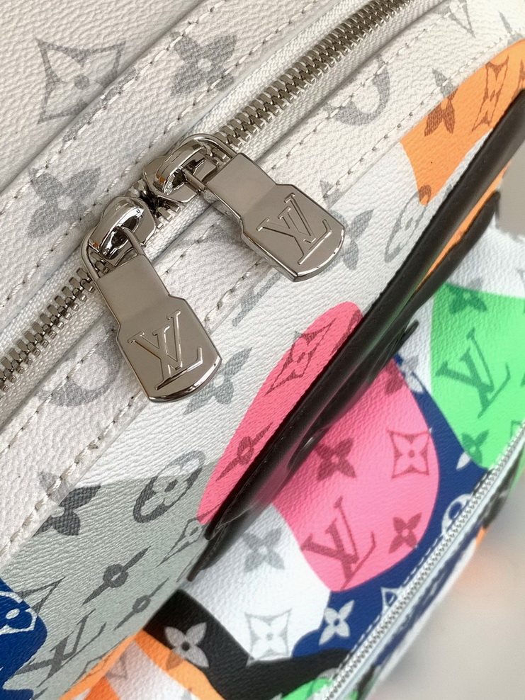LV Backpack(AAA)-190