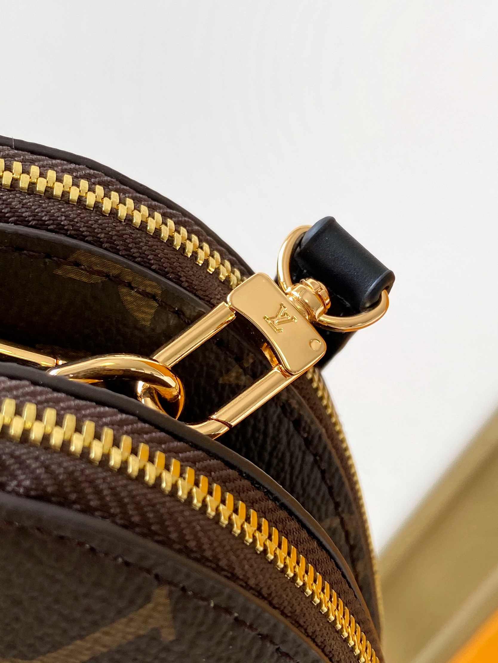 LV Bag-NFC(AAA)-049