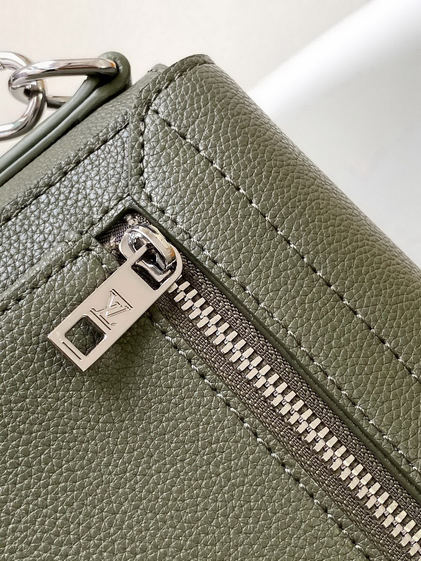LV Bag-NFC(AAA)-130