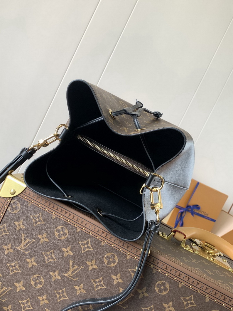 LV Bag-NFC(AAA)-132