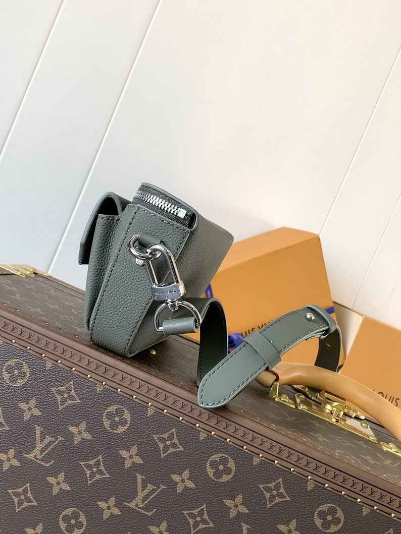 LV Bag-NFC(AAA)-252