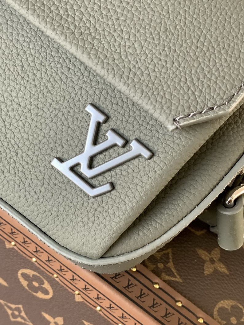 LV Bag-NFC(AAA)-252