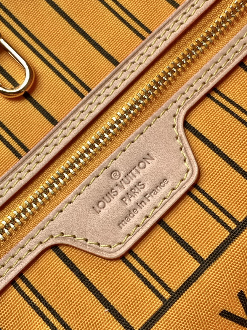 LV Bag-NFC(AAA)-262