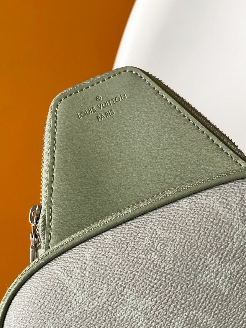 LV Bag-NFC(AAA)-302