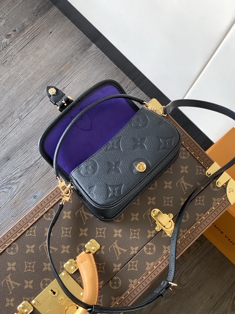 LV Bag-NFC(AAA)-330