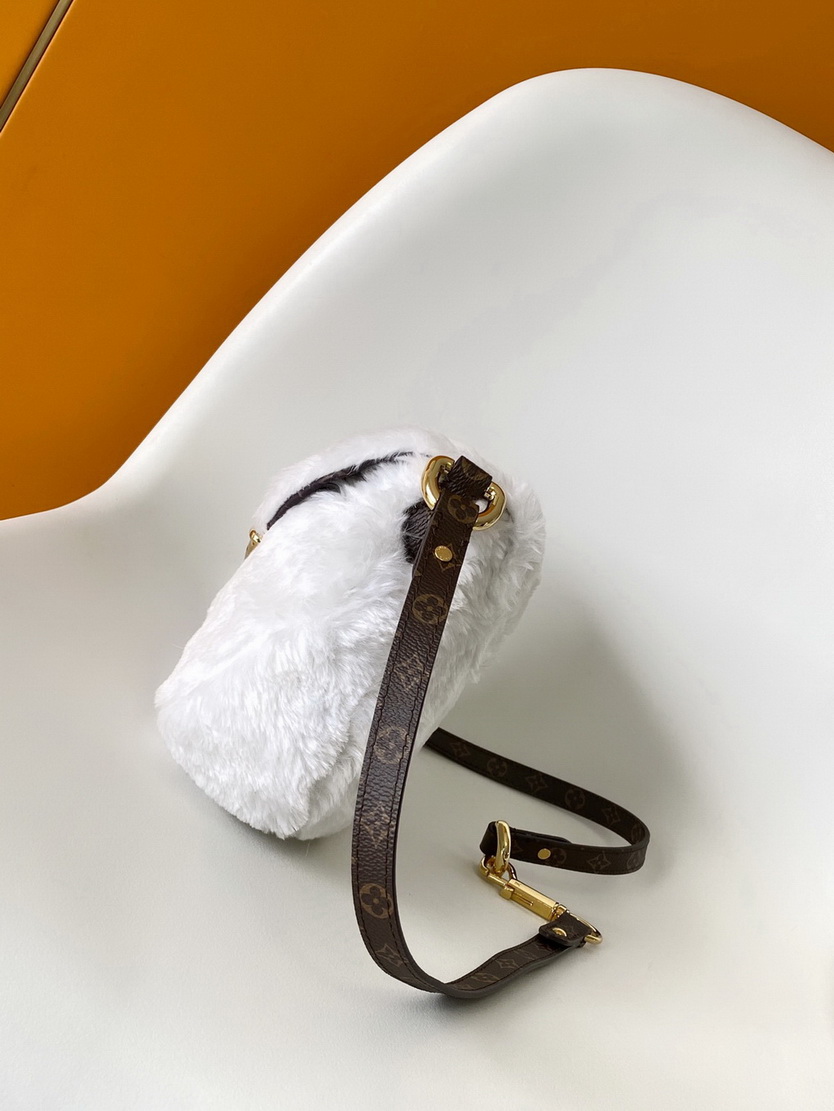 LV Bag-NFC(AAA)-376