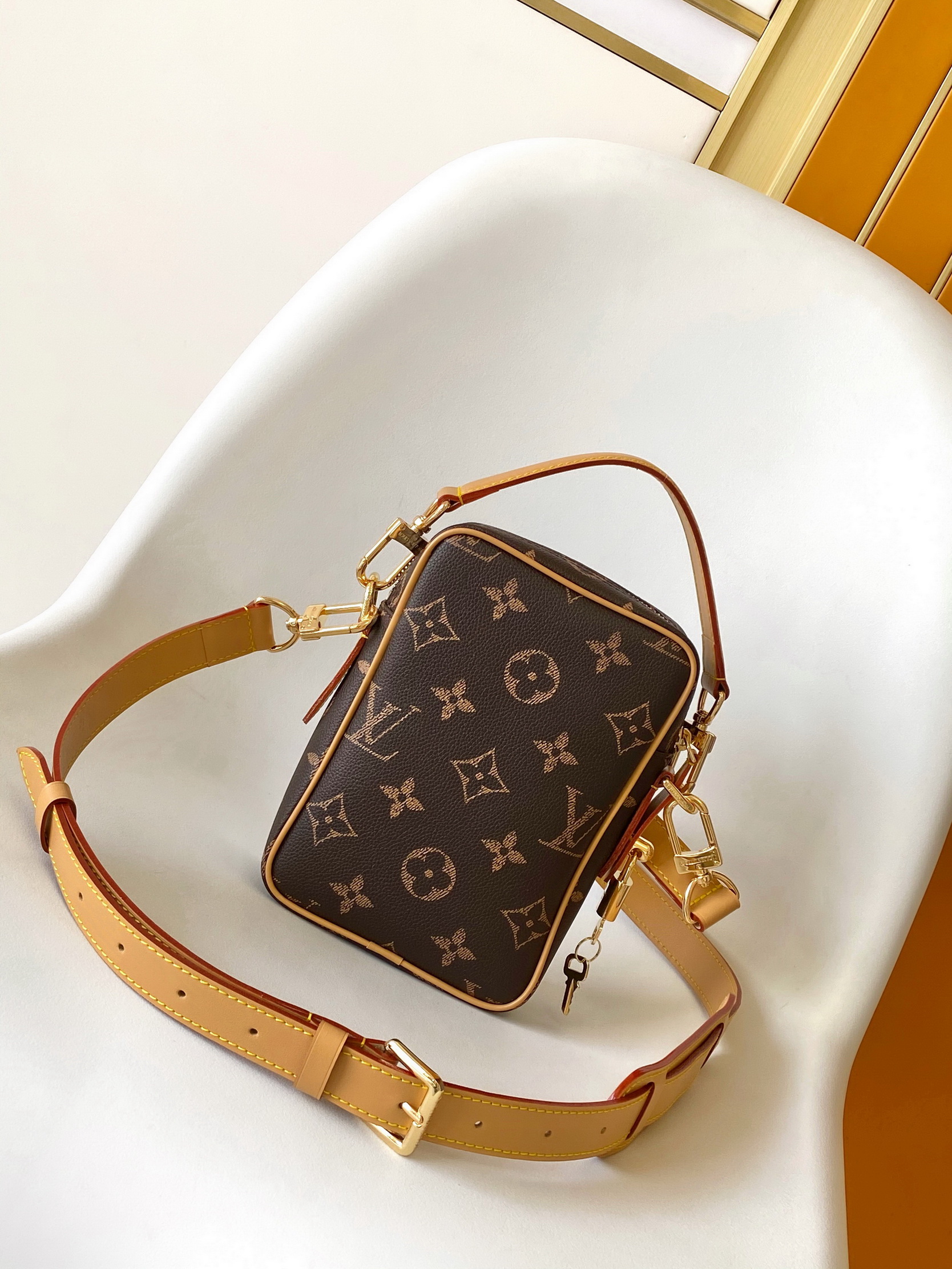 LV Bag-NFC(AAA)-422