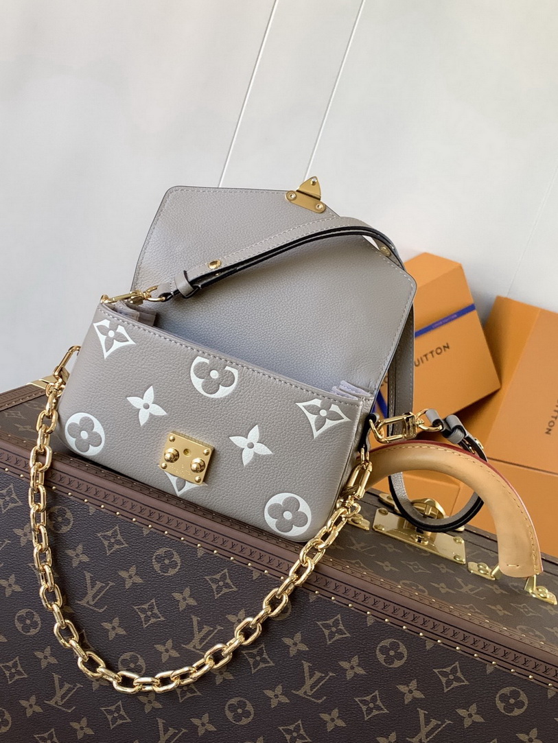 LV Bag-NFC(AAA)-447