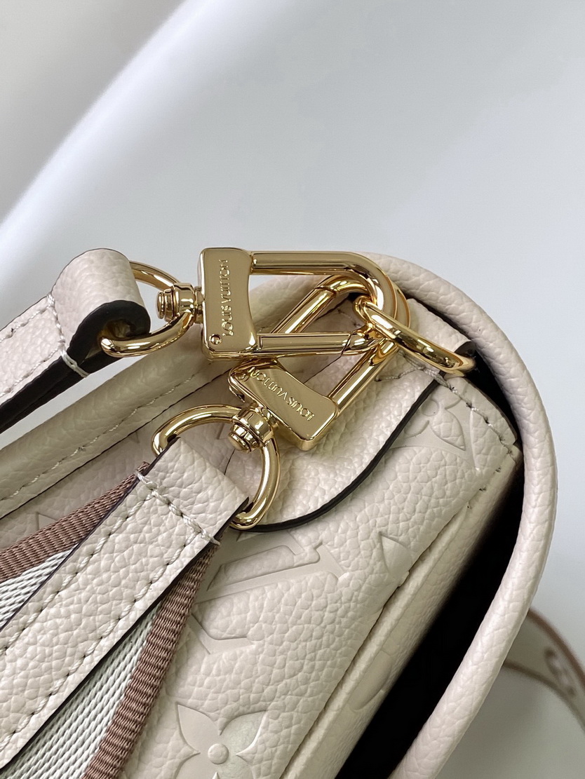 LV Bag-NFC(AAA)-469