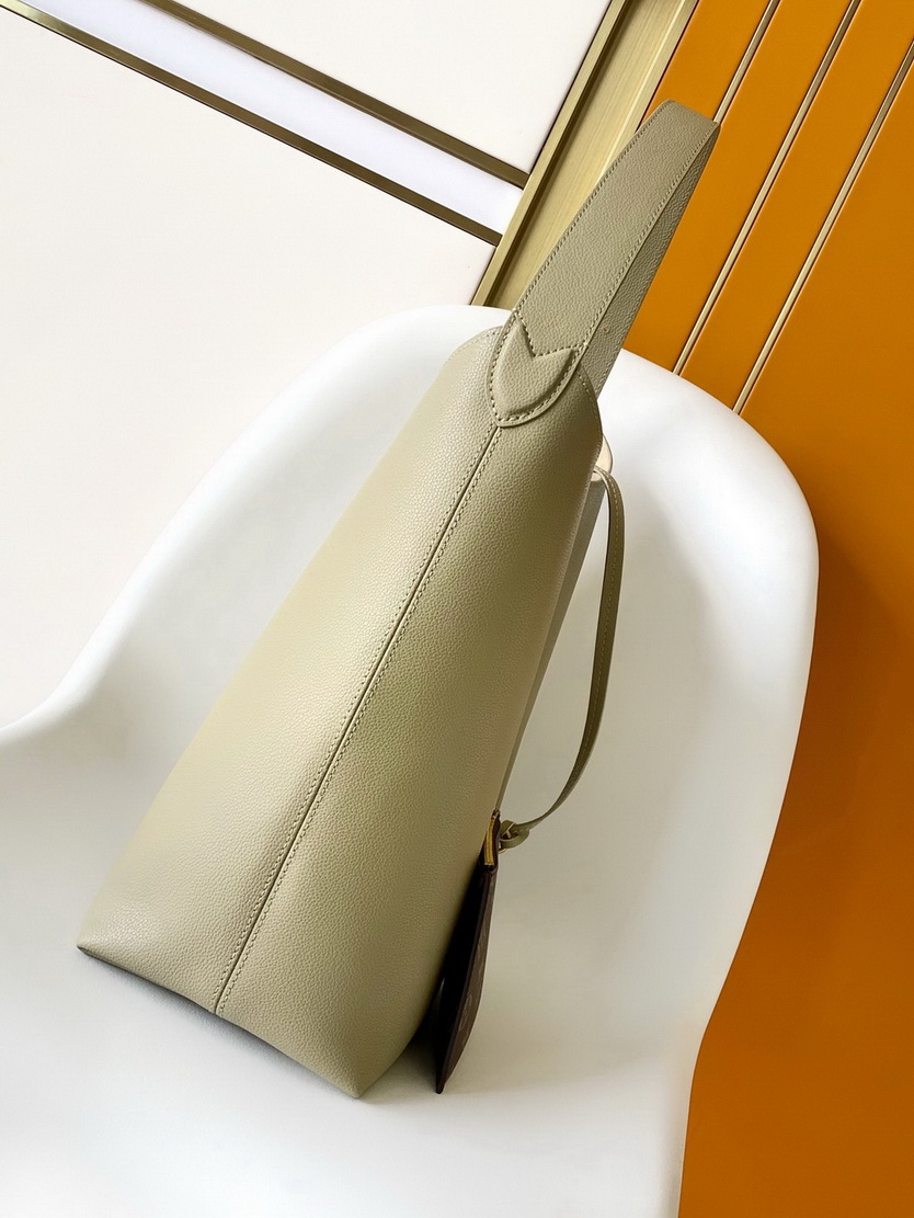 LV Bag-NFC(AAA)-527