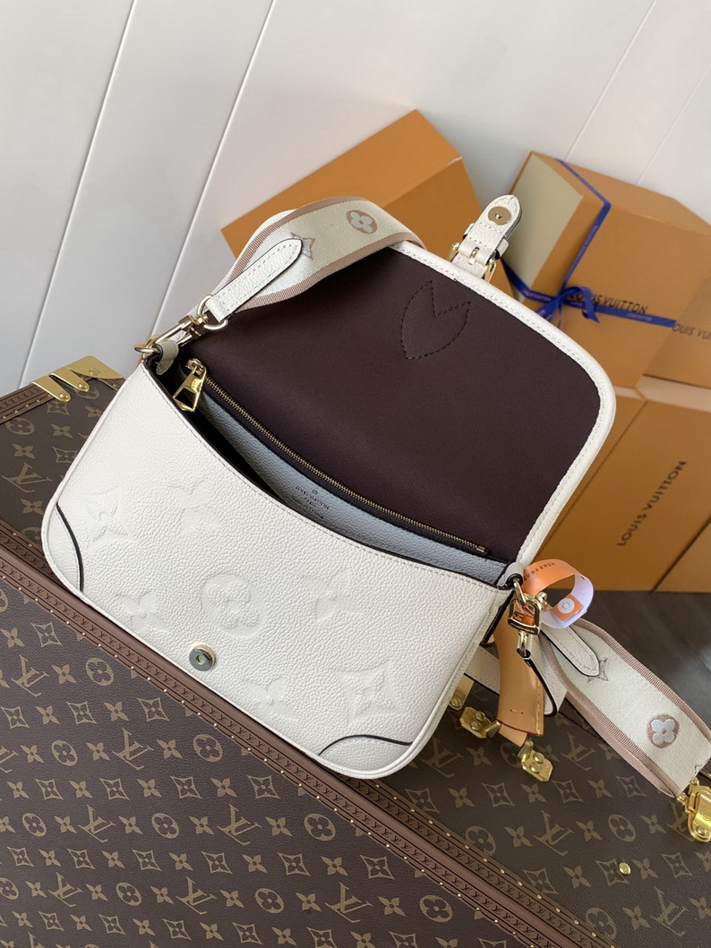 LV Bag-NFC(AAA)-535
