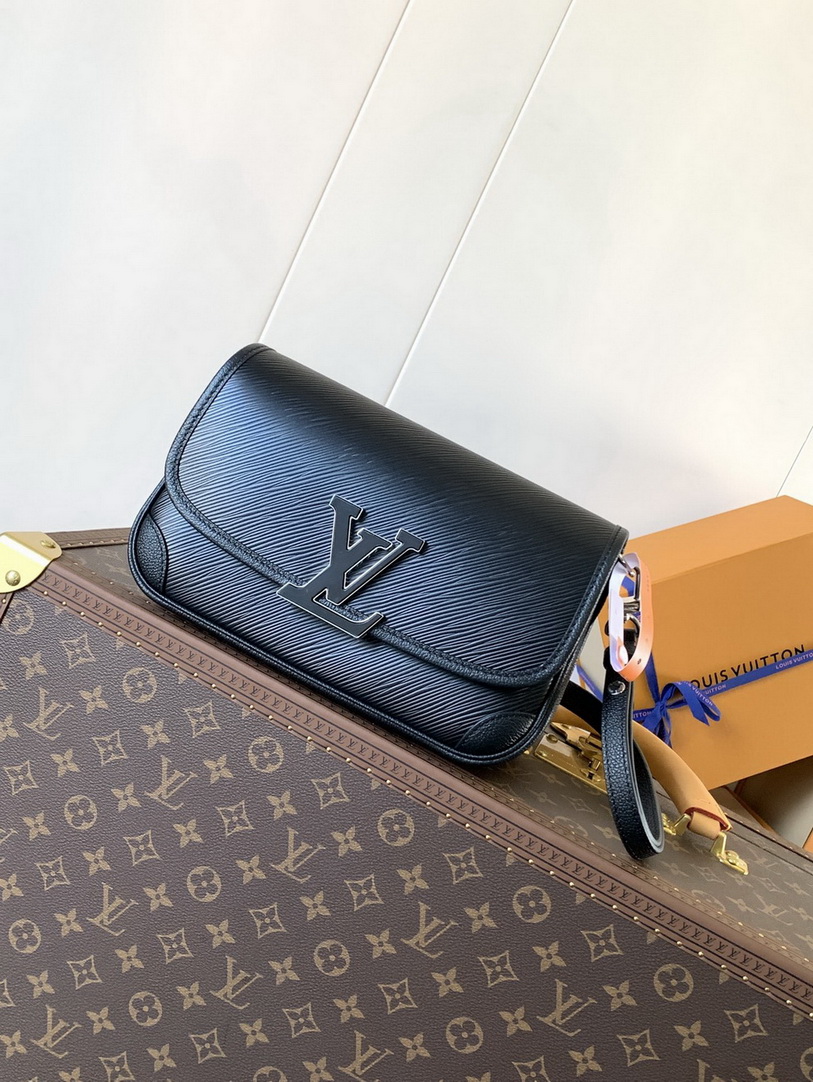 LV Bag-NFC(AAA)-545