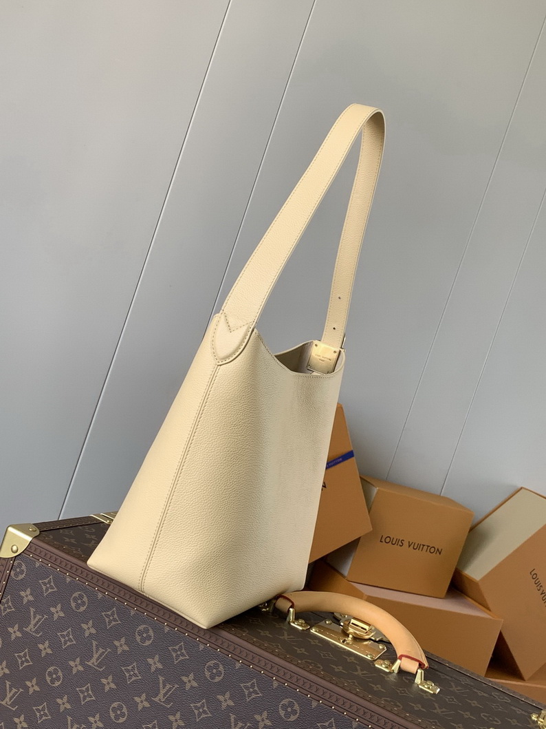 LV Bag-NFC(AAA)-571