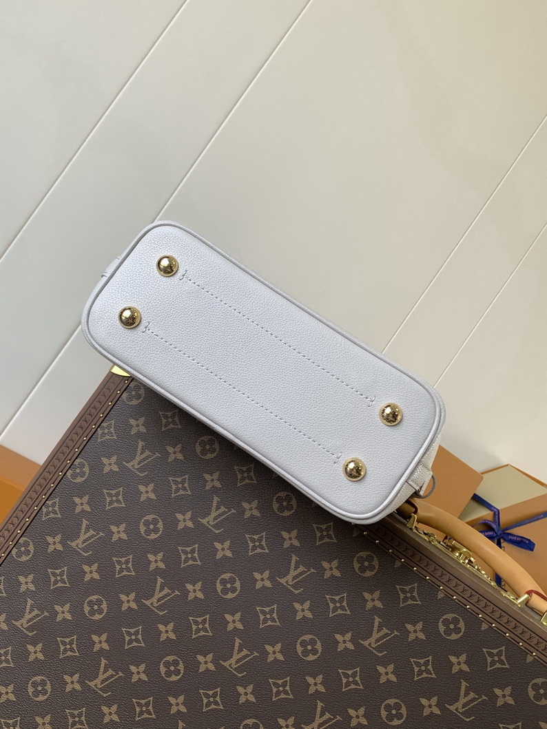 LV Bag-NFC(AAA)-573