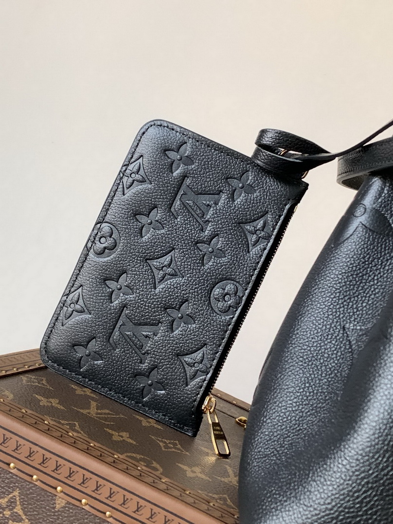 LV Bag-NFC(AAA)-586