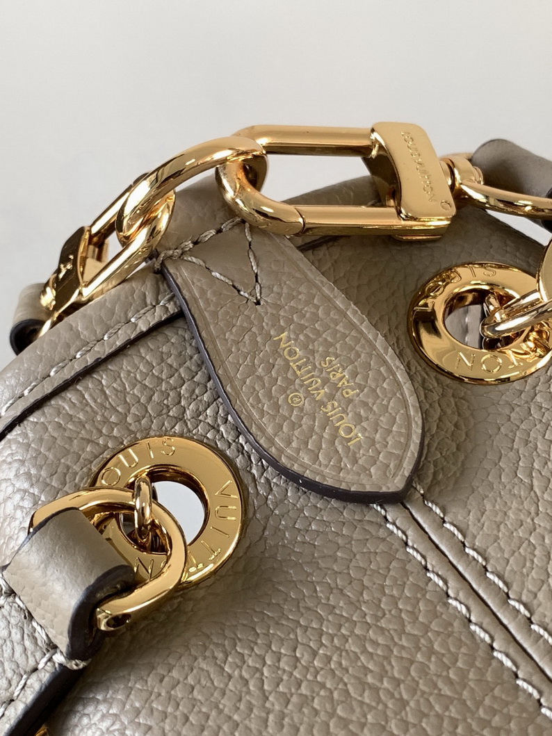 LV Bag-NFC(AAA)-588