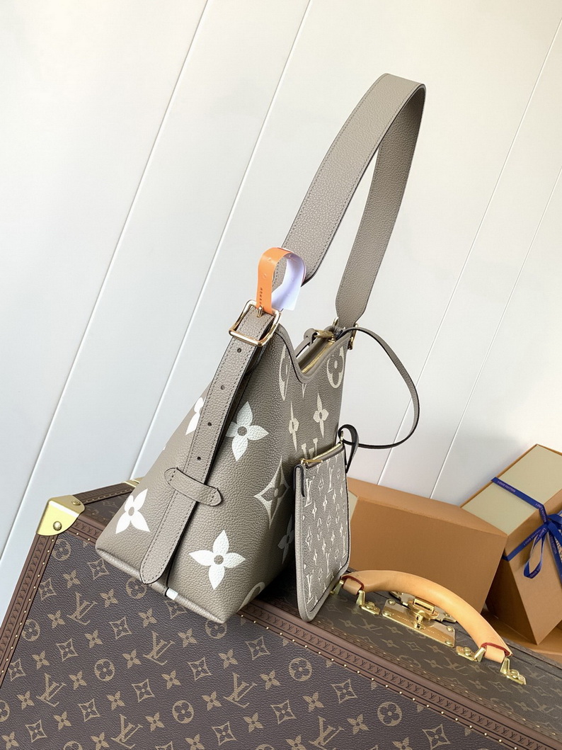 LV Bag-NFC(AAA)-595