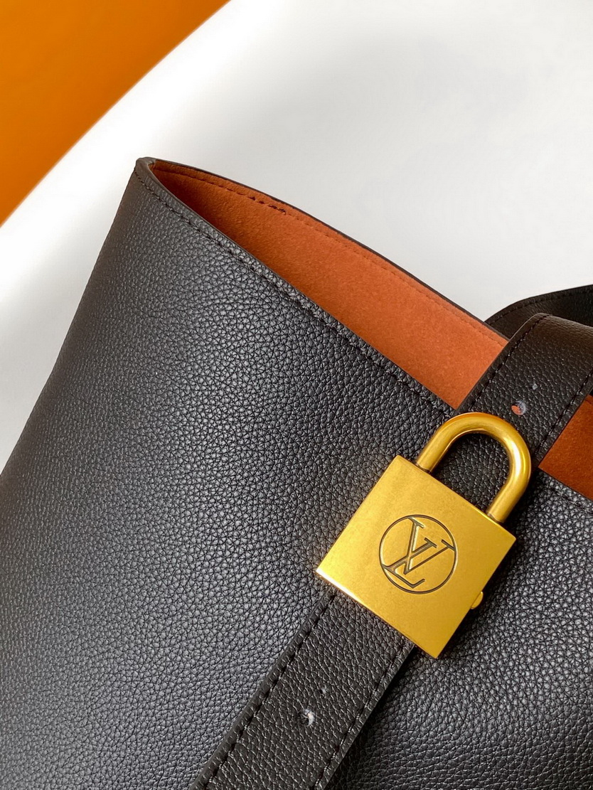 LV Bag-NFC(AAA)-601