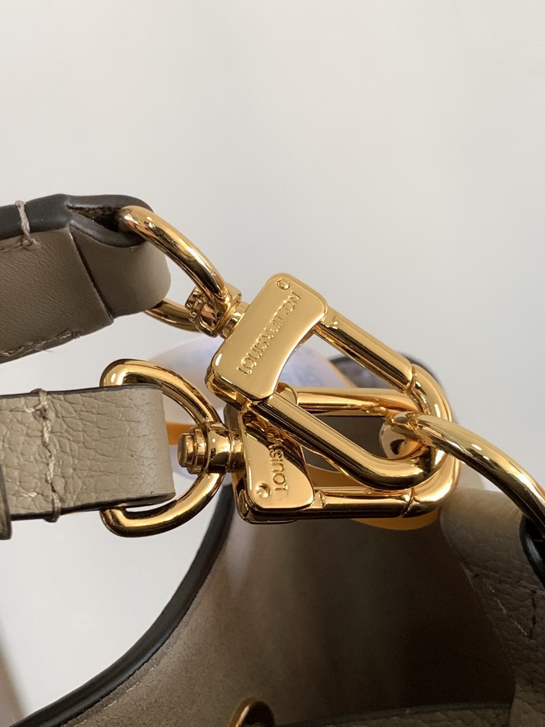 LV Bag-NFC(AAA)-620