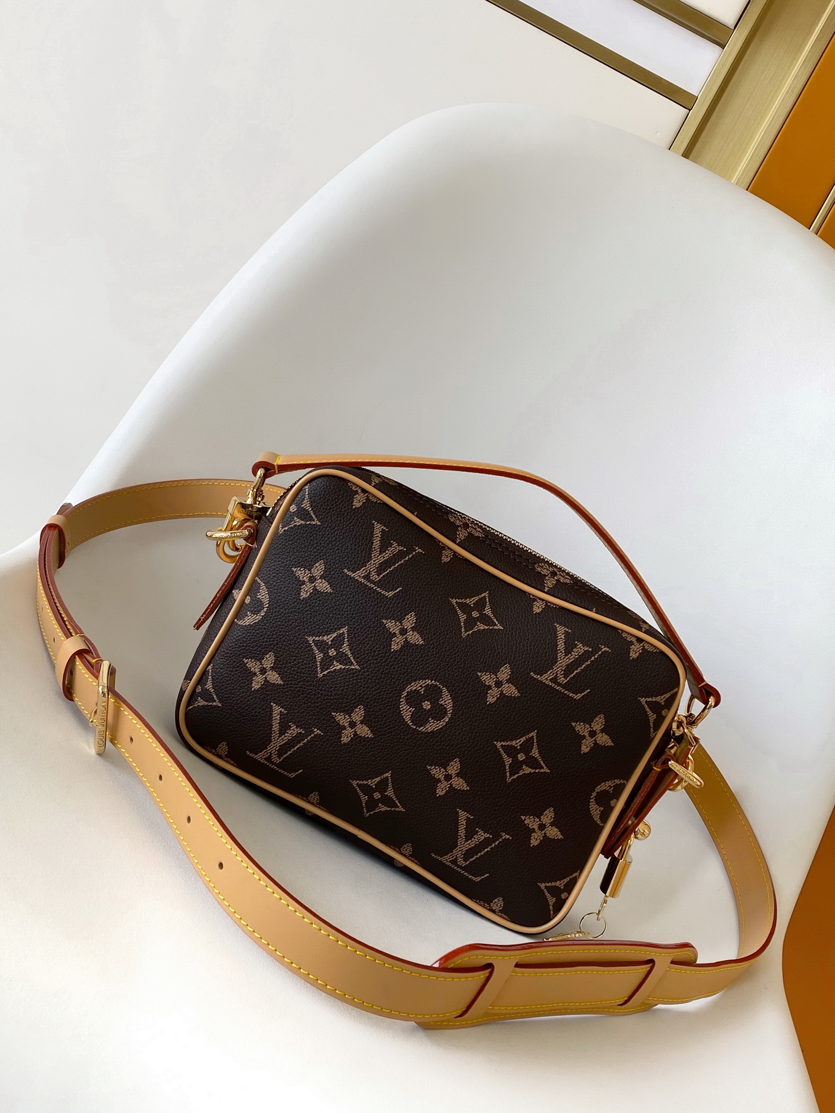LV Bag-NFC(AAA)-625