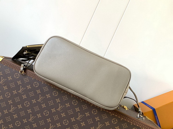 LV Bag-NFC(AAA)-650