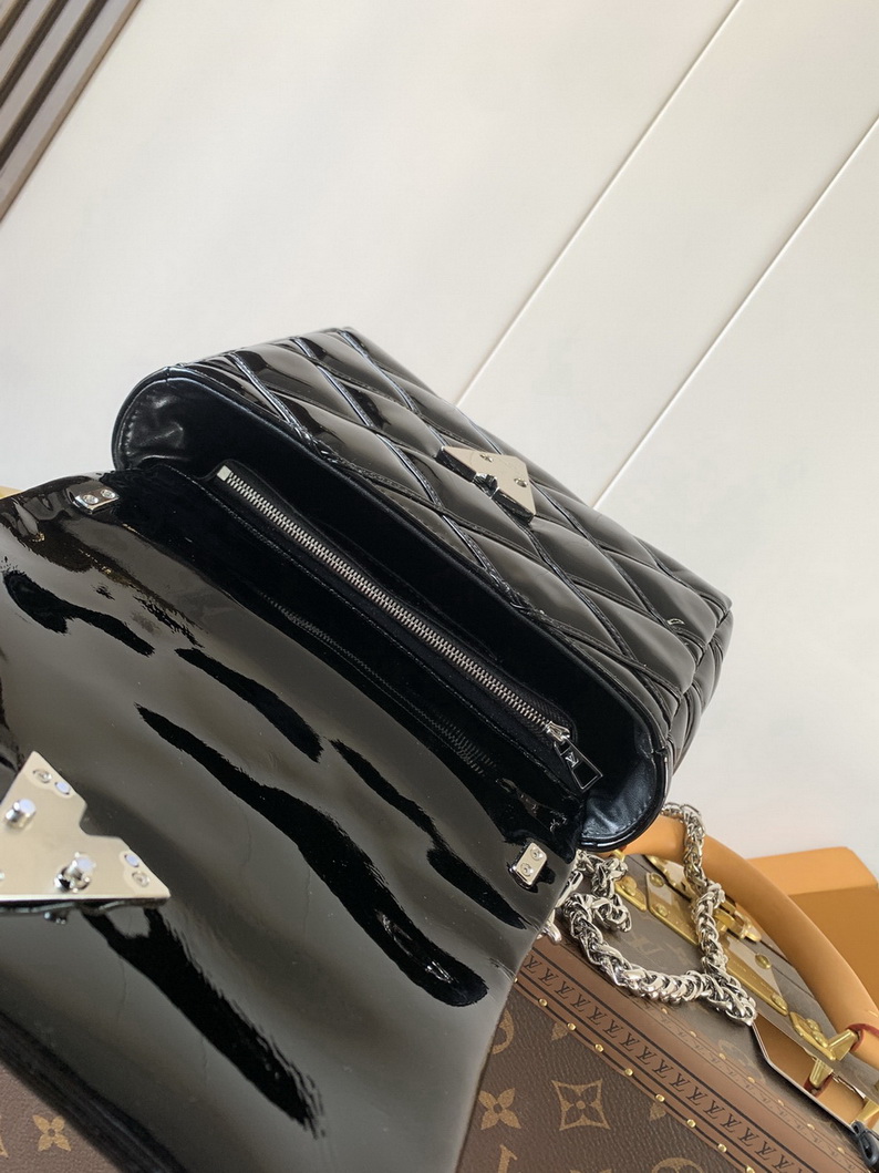 LV Bag-NFC(AAA)-656