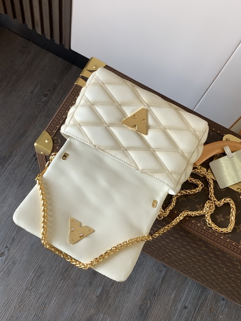 LV Bag-NFC(AAA)-667