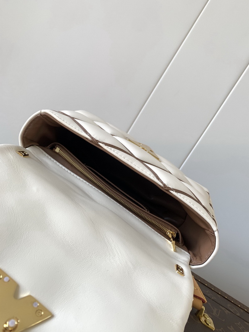 LV Bag-NFC(AAA)-669