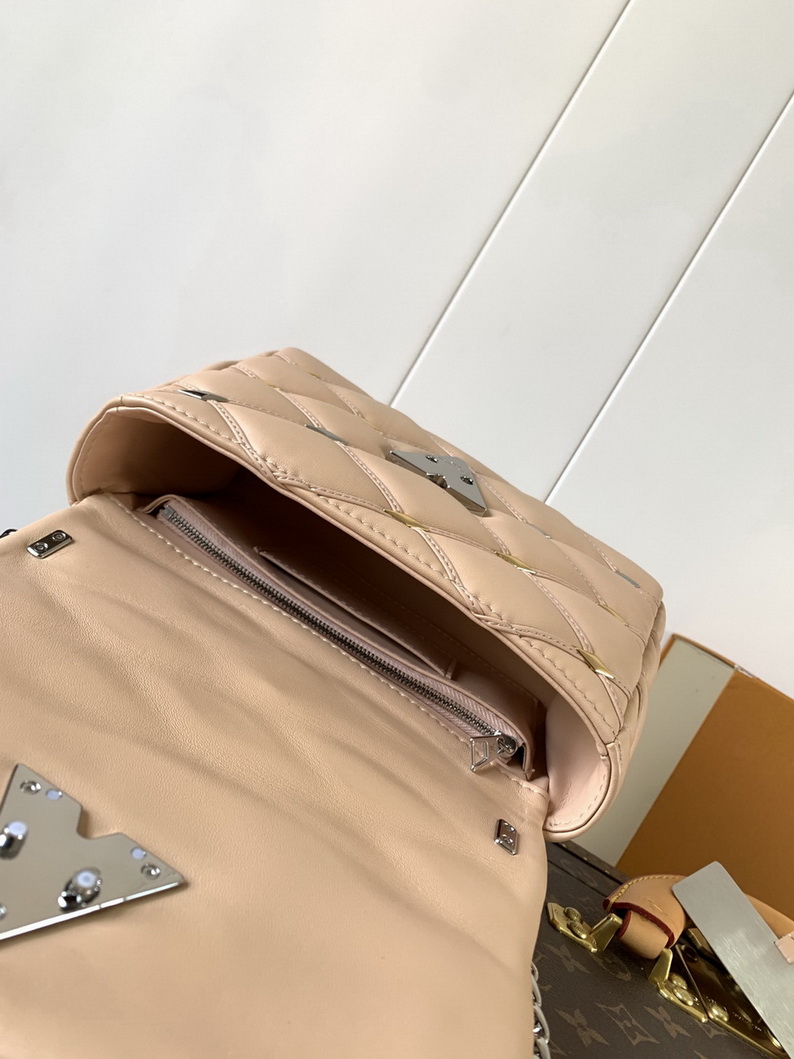 LV Bag-NFC(AAA)-675