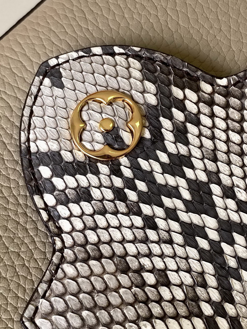 LV Bag-NFC(AAA)-688