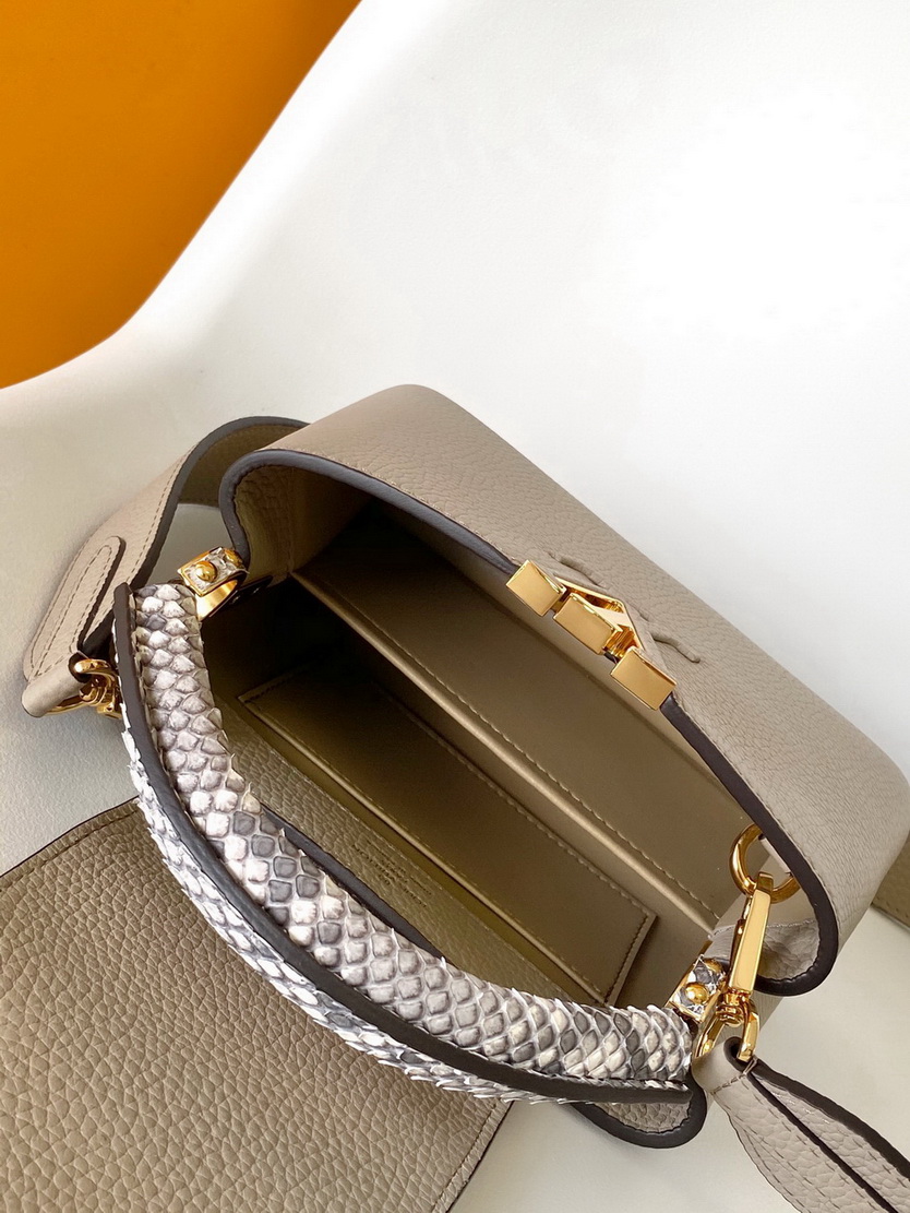 LV Bag-NFC(AAA)-688