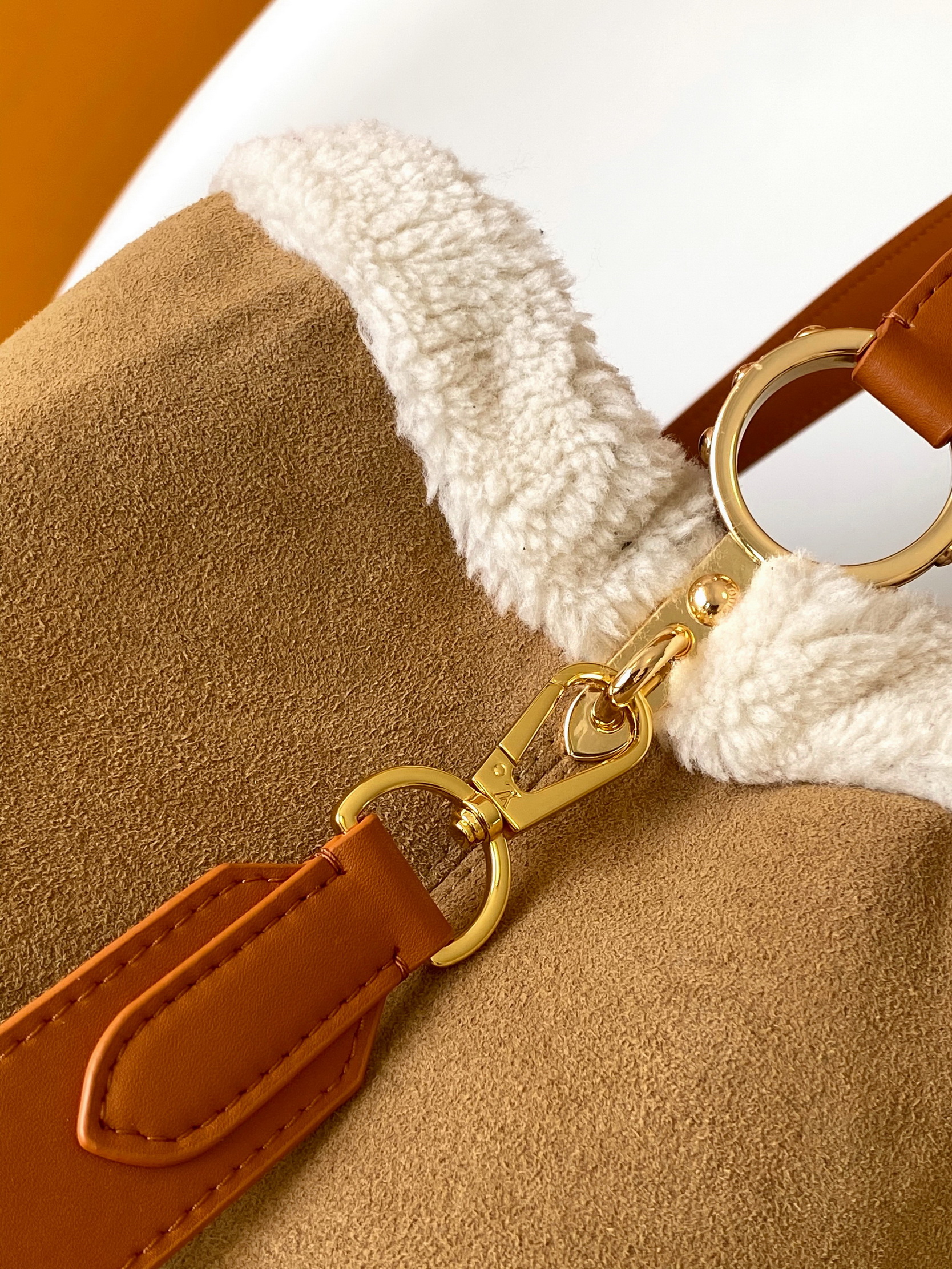 LV Bag-NFC(AAA)-738