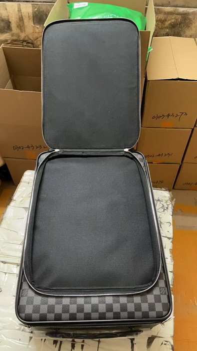 LV Suitcase(AAA)-006