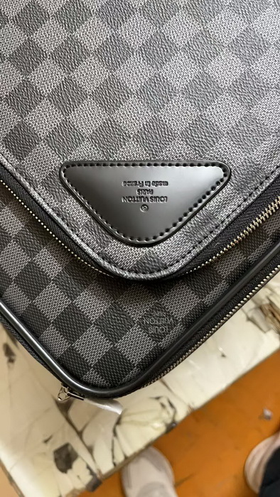 LV Suitcase(AAA)-006