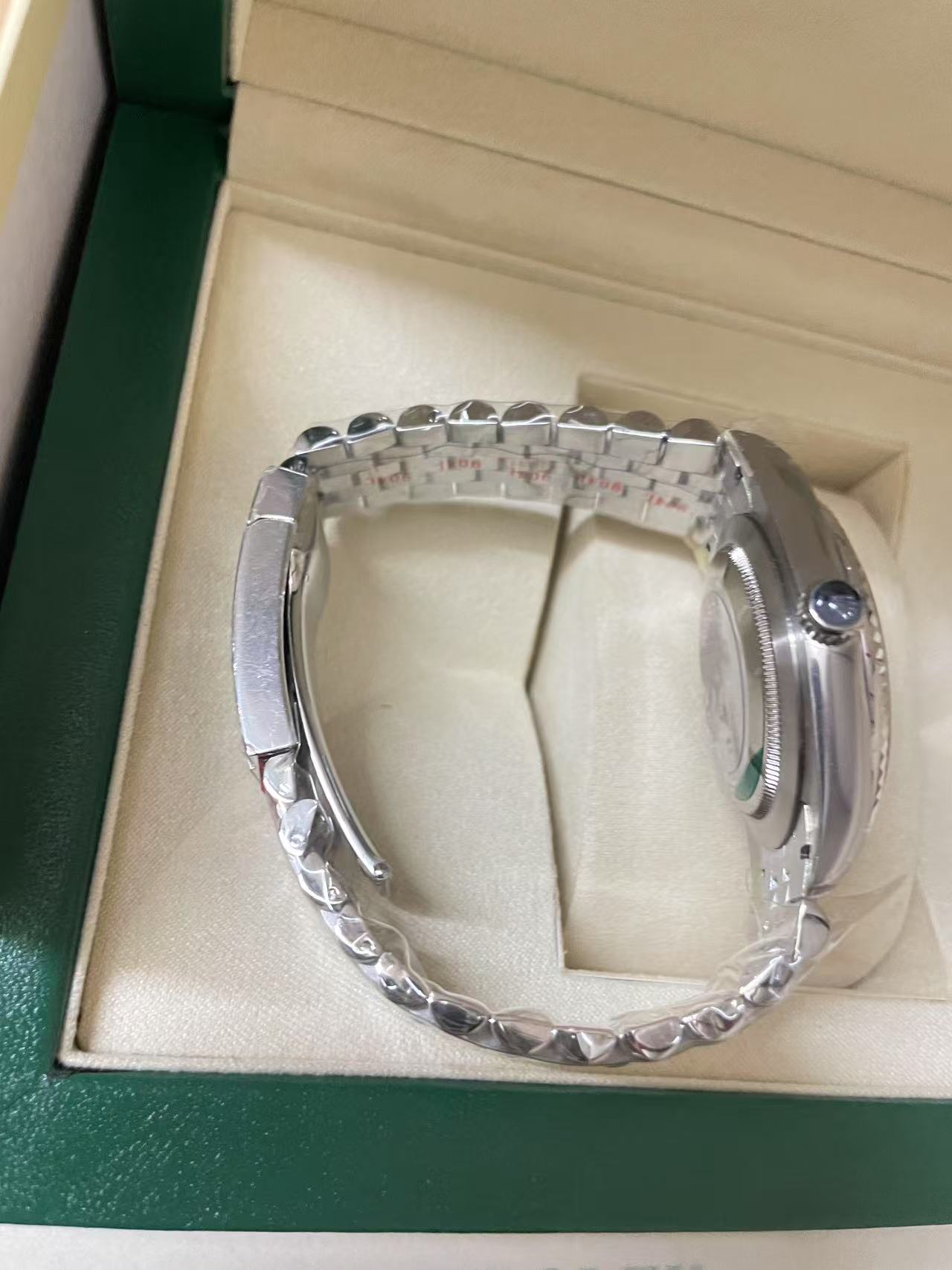 R*l*x watches(aaa)-186