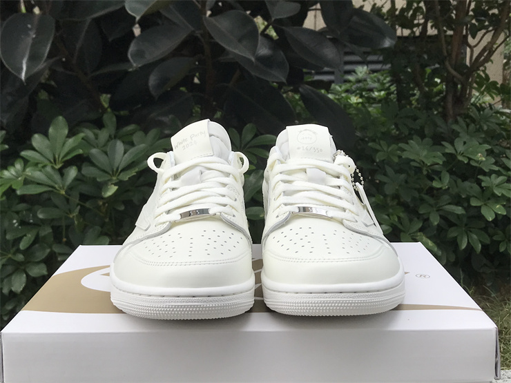 Travis Scott x Air Jordan 1 Low OG