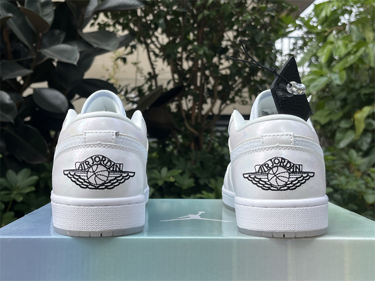 Air Jordan 1 Low WMNS CNY