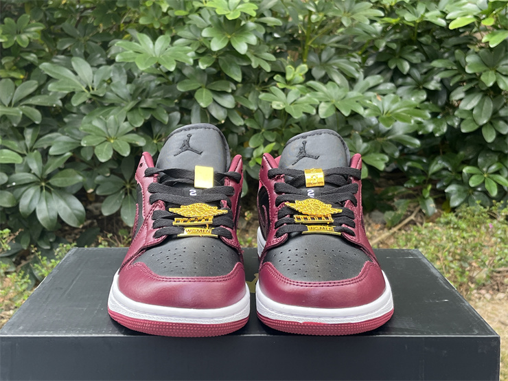 Air Jordan 1 Low-302