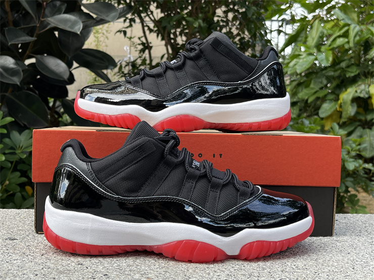 Air Jordan 11 Low Bred