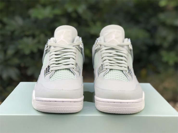 Air Jordan 4 Seafoam