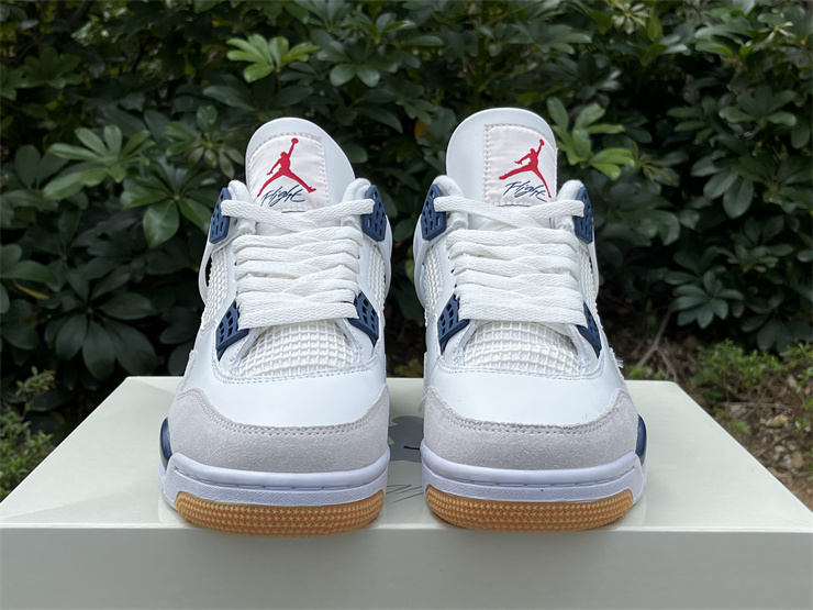 Nike SB x Air Jordan 4 Navy
